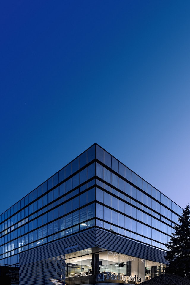MOEX batiment